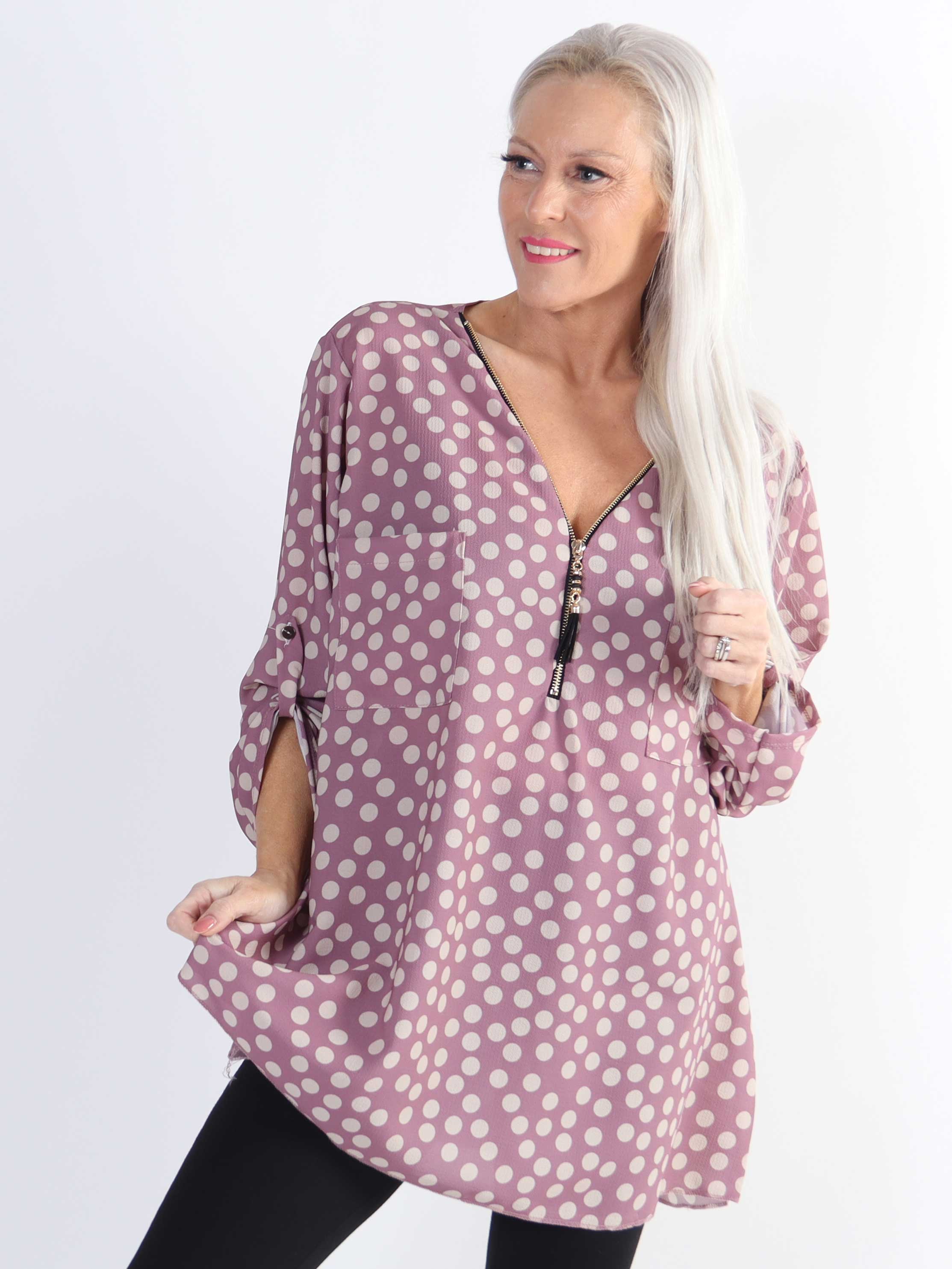 Claudia Dot - Tunika i stora storlekar med prickar och dragkedja